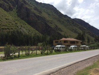 Quick stop in Ollantaytambo before the bike ride. (Cuzco, Peru)